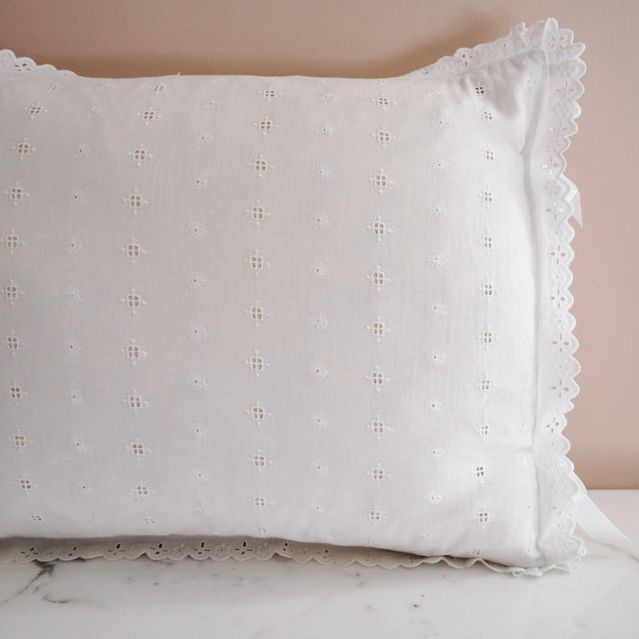 Cott'n London 'Lily' Cushion