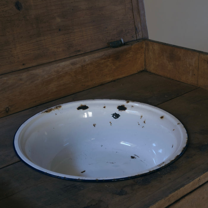 19TH CENTURY PINE WASHSTAND