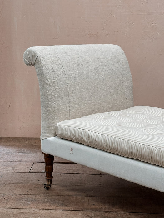 English Day Bed