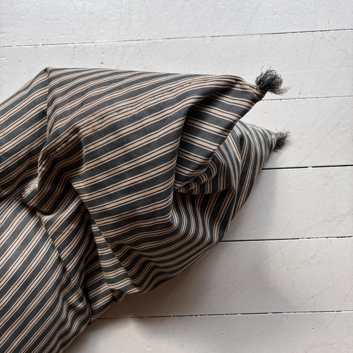 Sloppy Swedish Cushion 15 (very large)