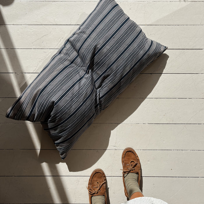 Sloppy Swedish Cushion 09