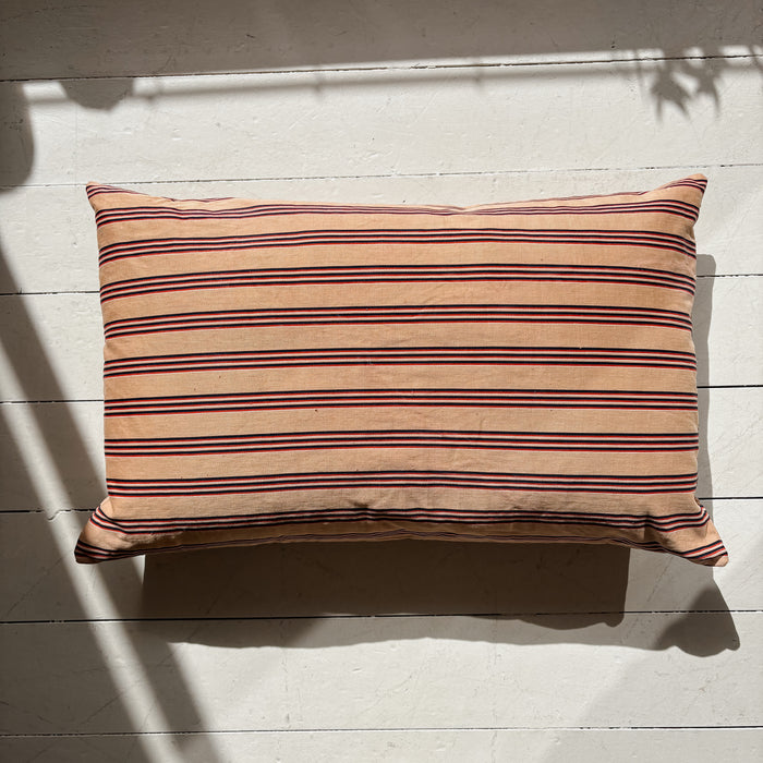 Sloppy Swedish Cushion 05