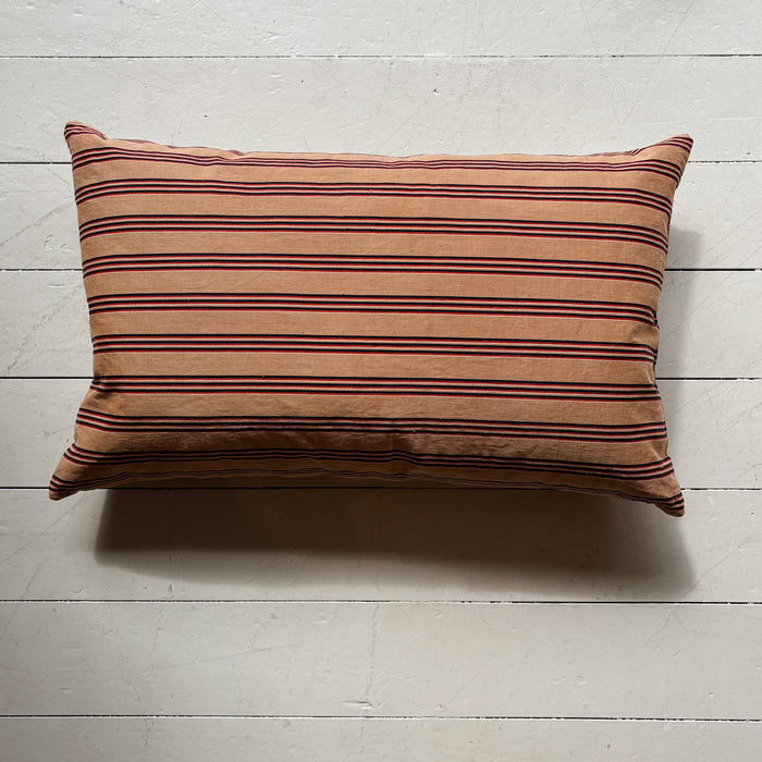 Sloppy Swedish Cushion 04