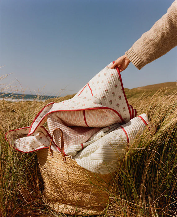 ‘Blume’ Single Quilt