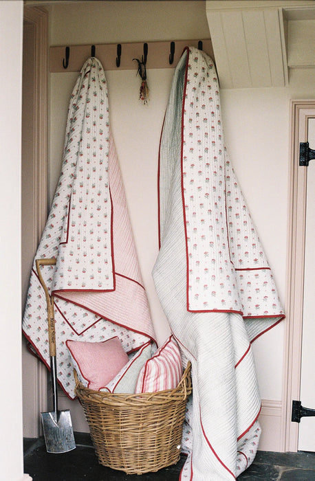 ‘BLUME’ KING QUILT