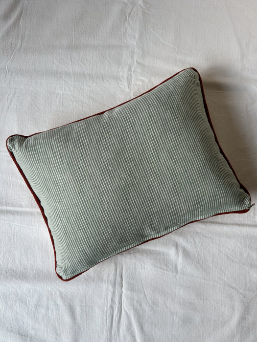 ‘Minni’ Cushion