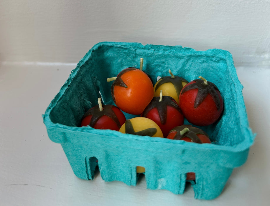 Fruit punnet candles - Cherry Tomato