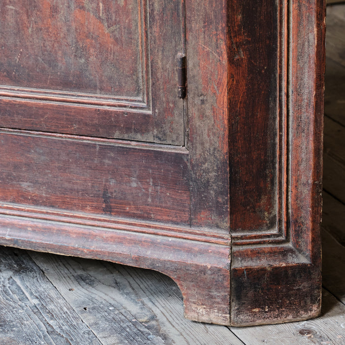 ANTIQUE GEORGIAN CORNER CUPBOARD