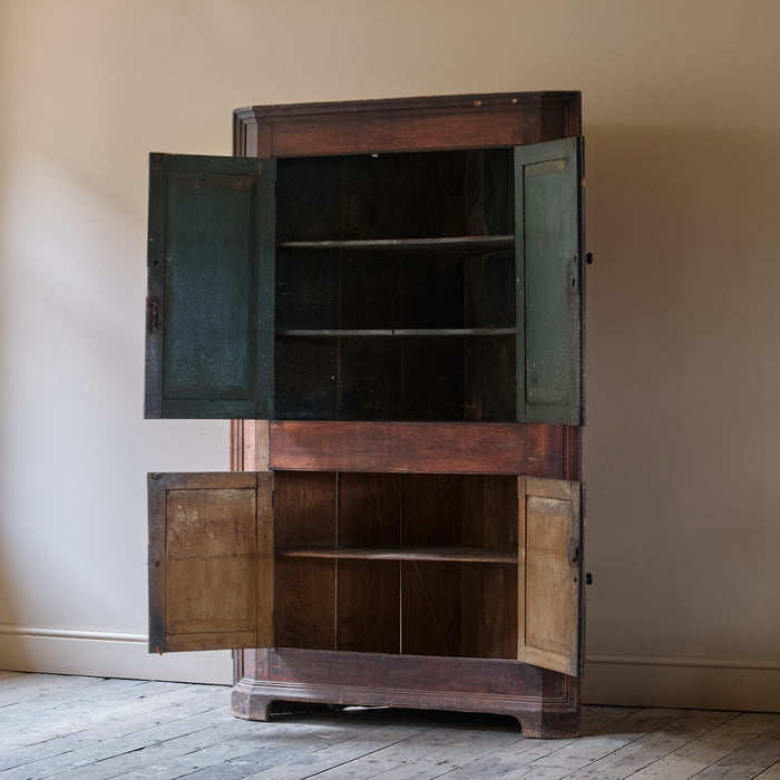 ANTIQUE GEORGIAN CORNER CUPBOARD