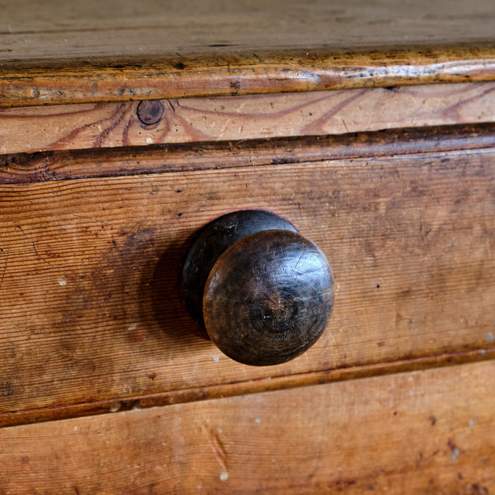 19TH CENTURY PINE DAIRY TABLE