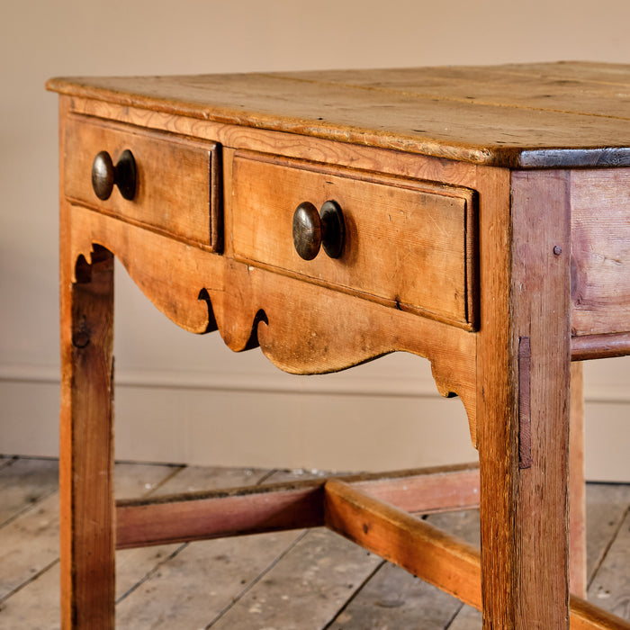 19TH CENTURY PINE DAIRY TABLE